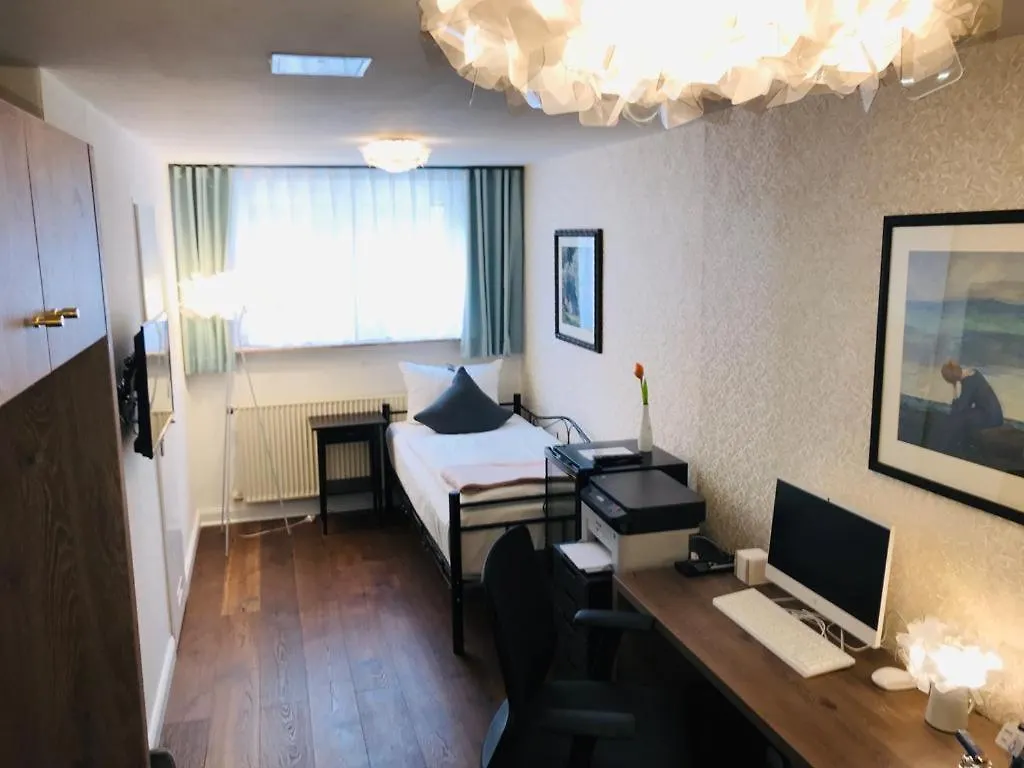Monopol Boutique Hotel Бремен 2*,