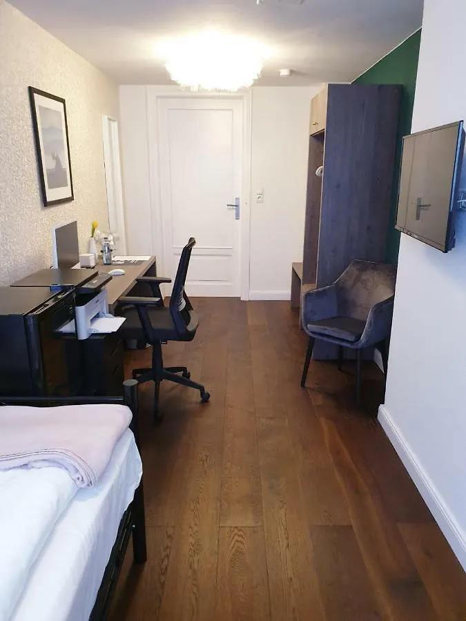 Monopol Boutique Hotel BRE 2*,